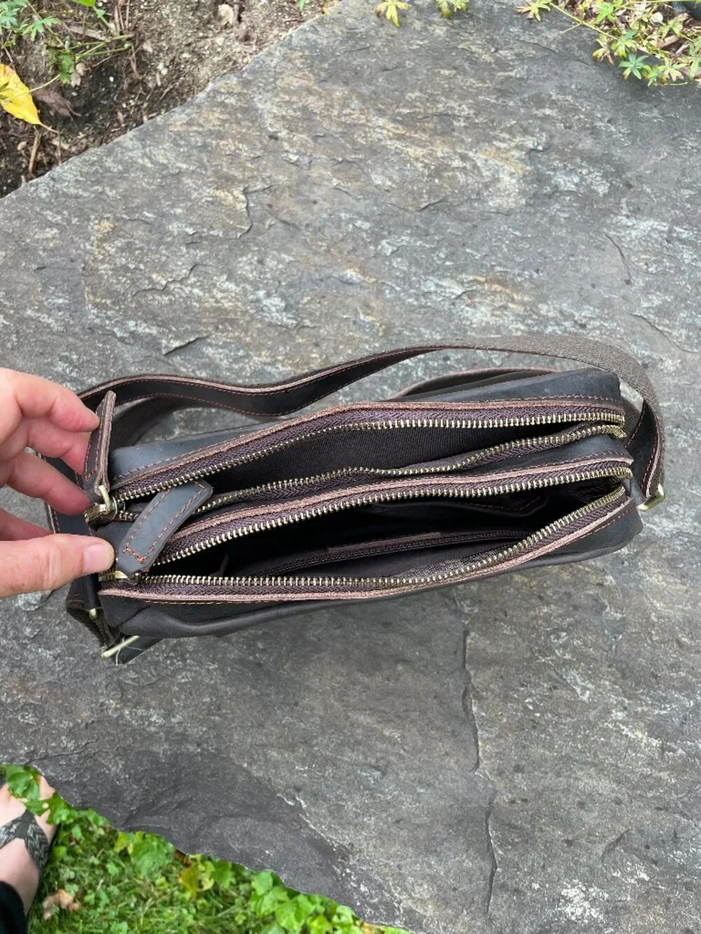Men's Dark Brown Leather Messenger Bag W/ Multiple Zippered Pockets (NWOT)